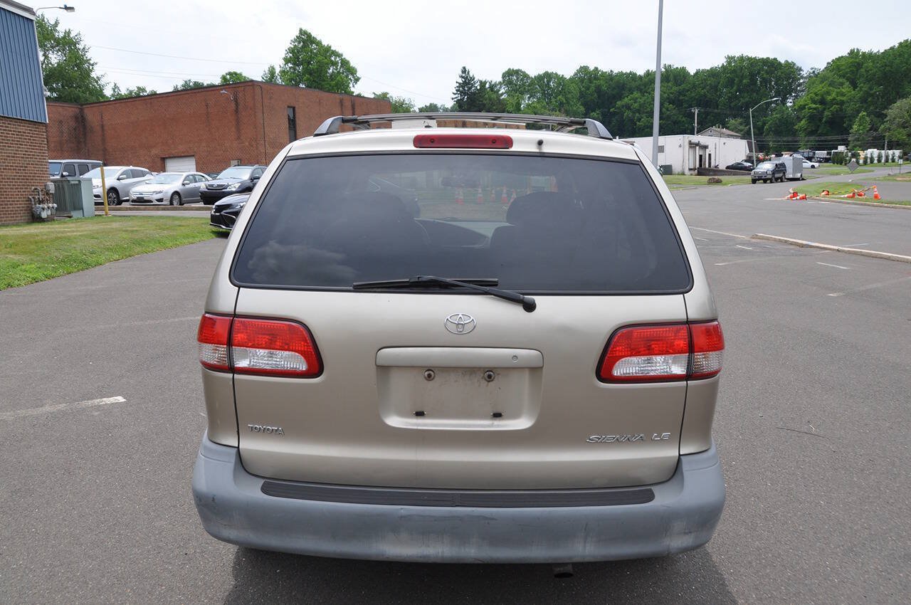 Used 2002 Toyota Sienna LE FWD image 8
