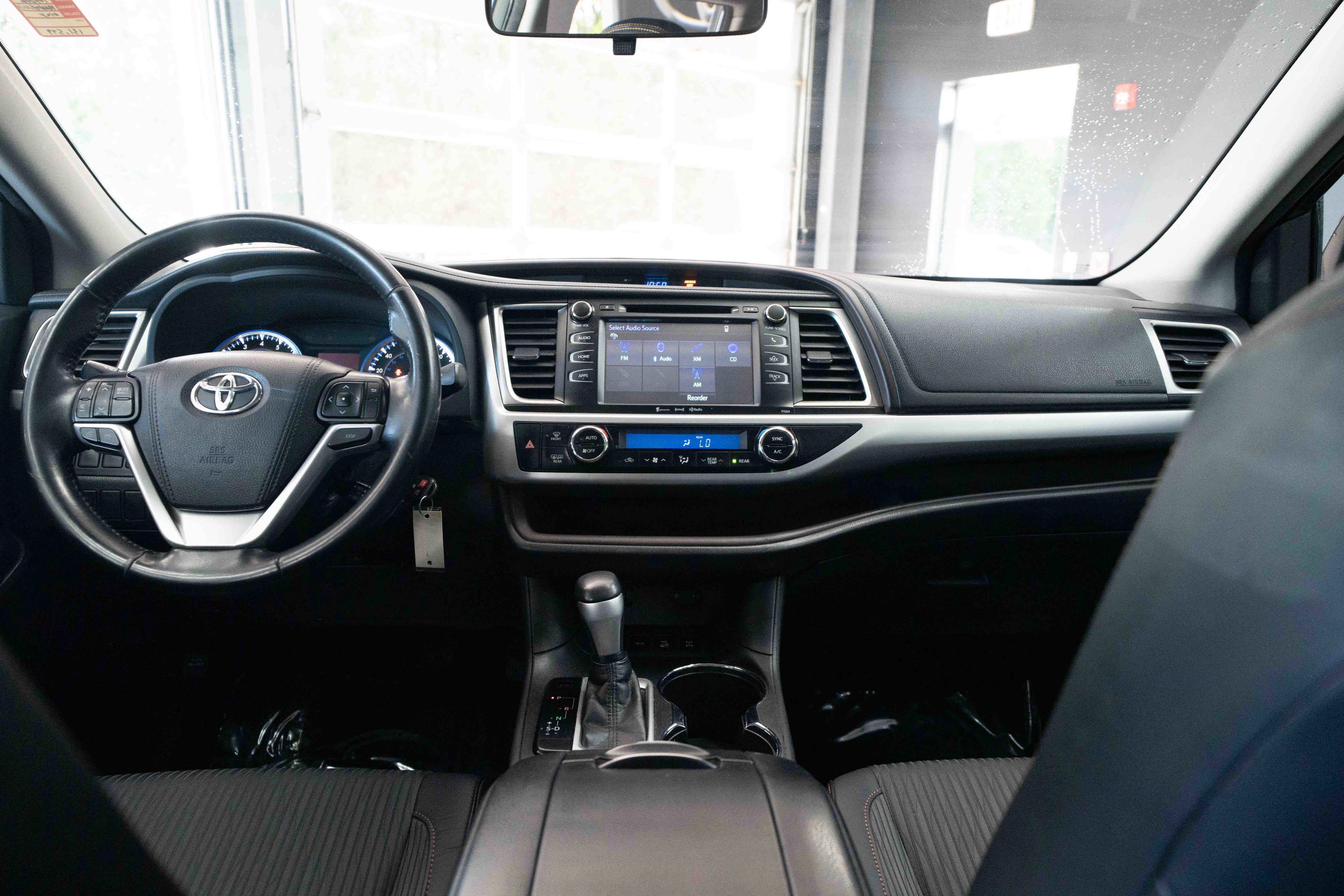 Used 2016 Toyota Highlander Plus AWD/4WD image 20