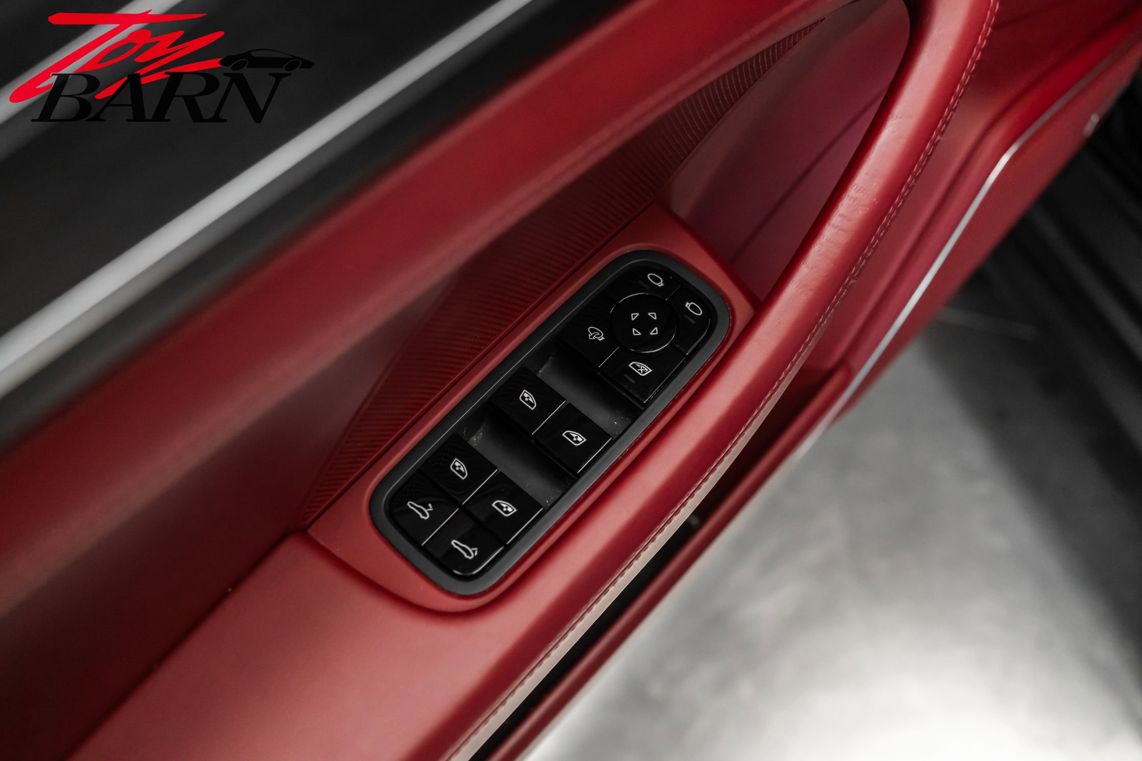 Used 2019 Porsche Panamera GTS image 18