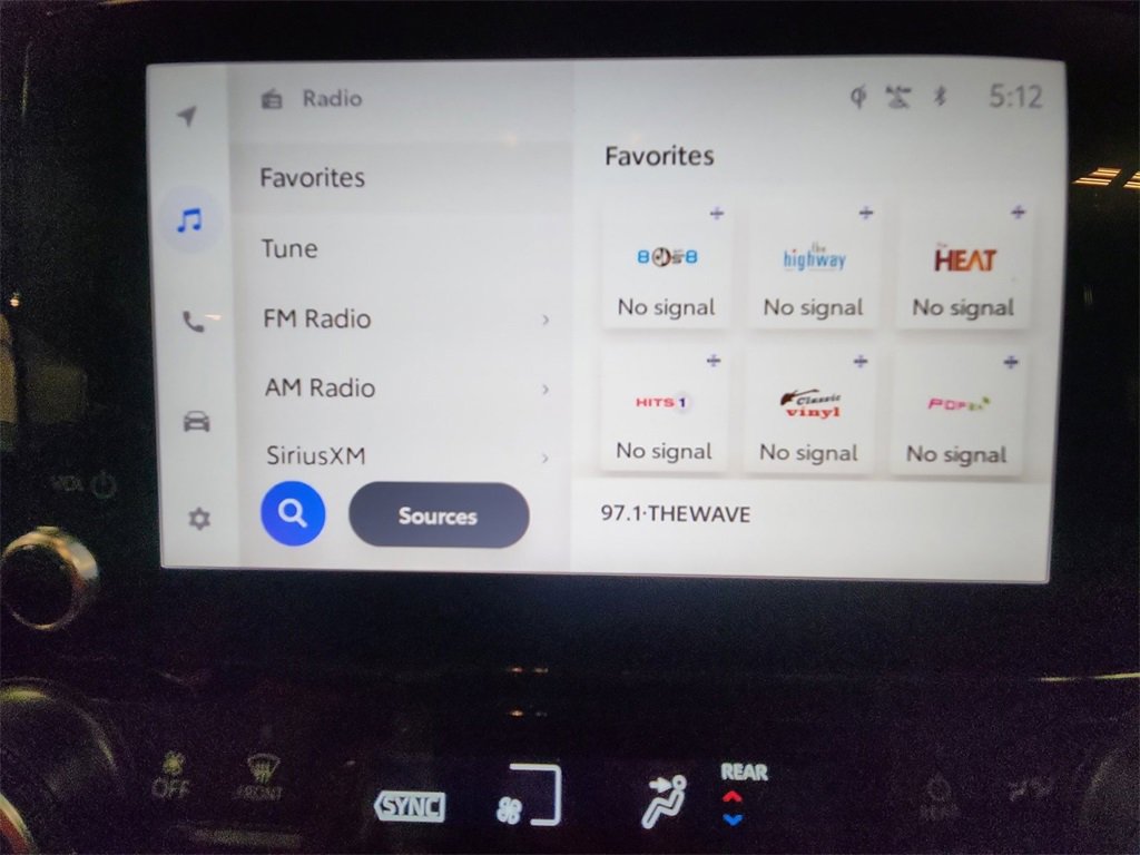 Used 2023 Toyota Highlander XLE image 17