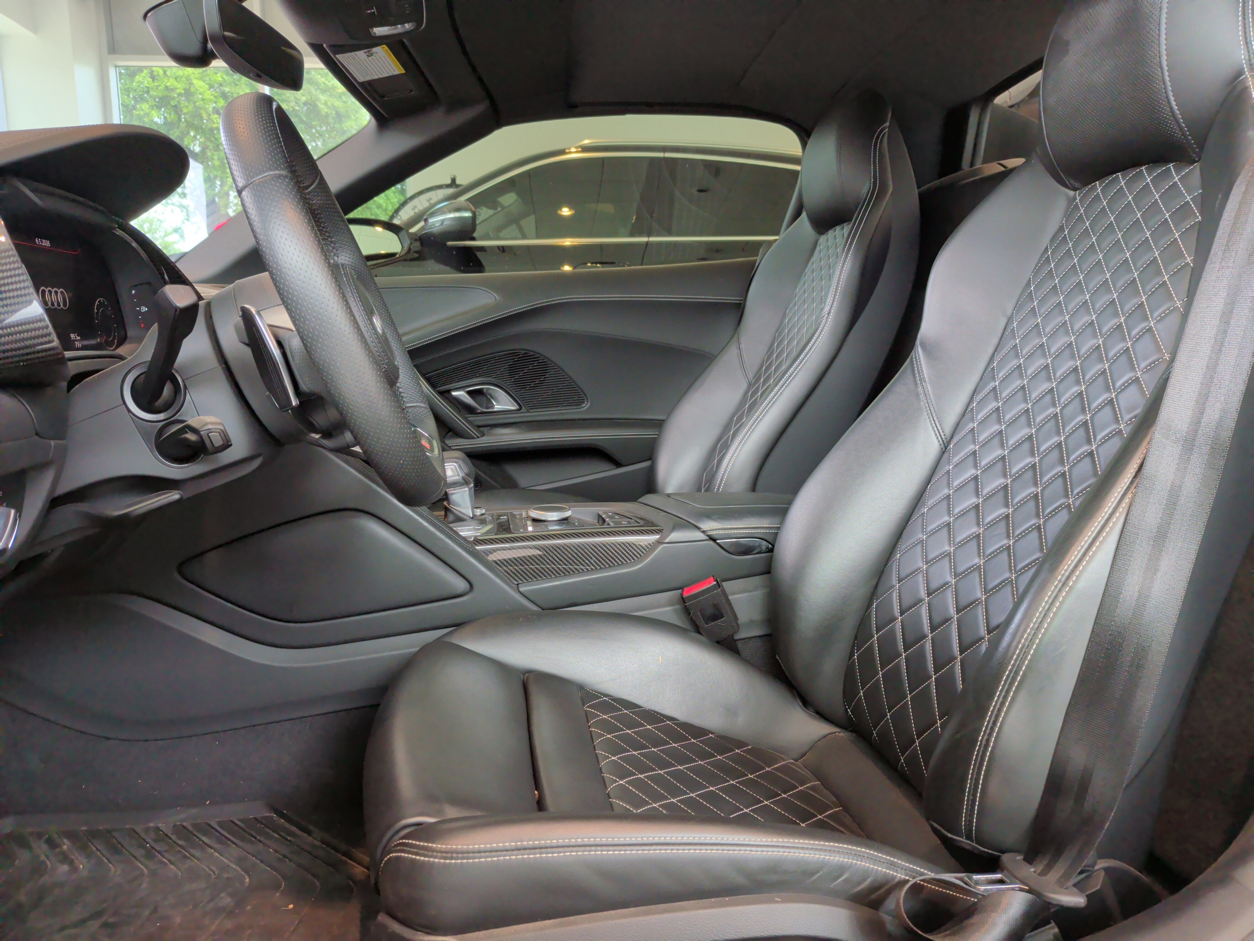 Used 2018 Audi R8 V10 plus AWD/4WD image 15