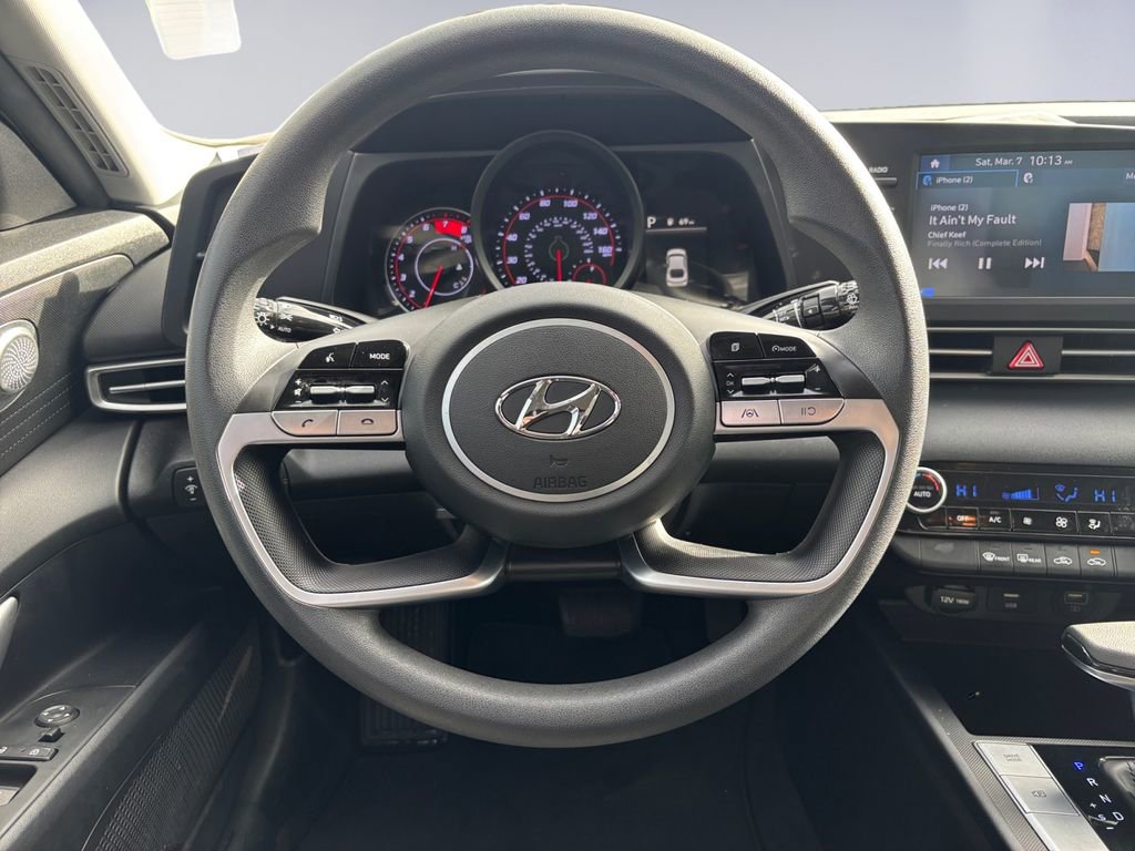 Used 2021 Hyundai Elantra SEL w/ Cargo Package image 14