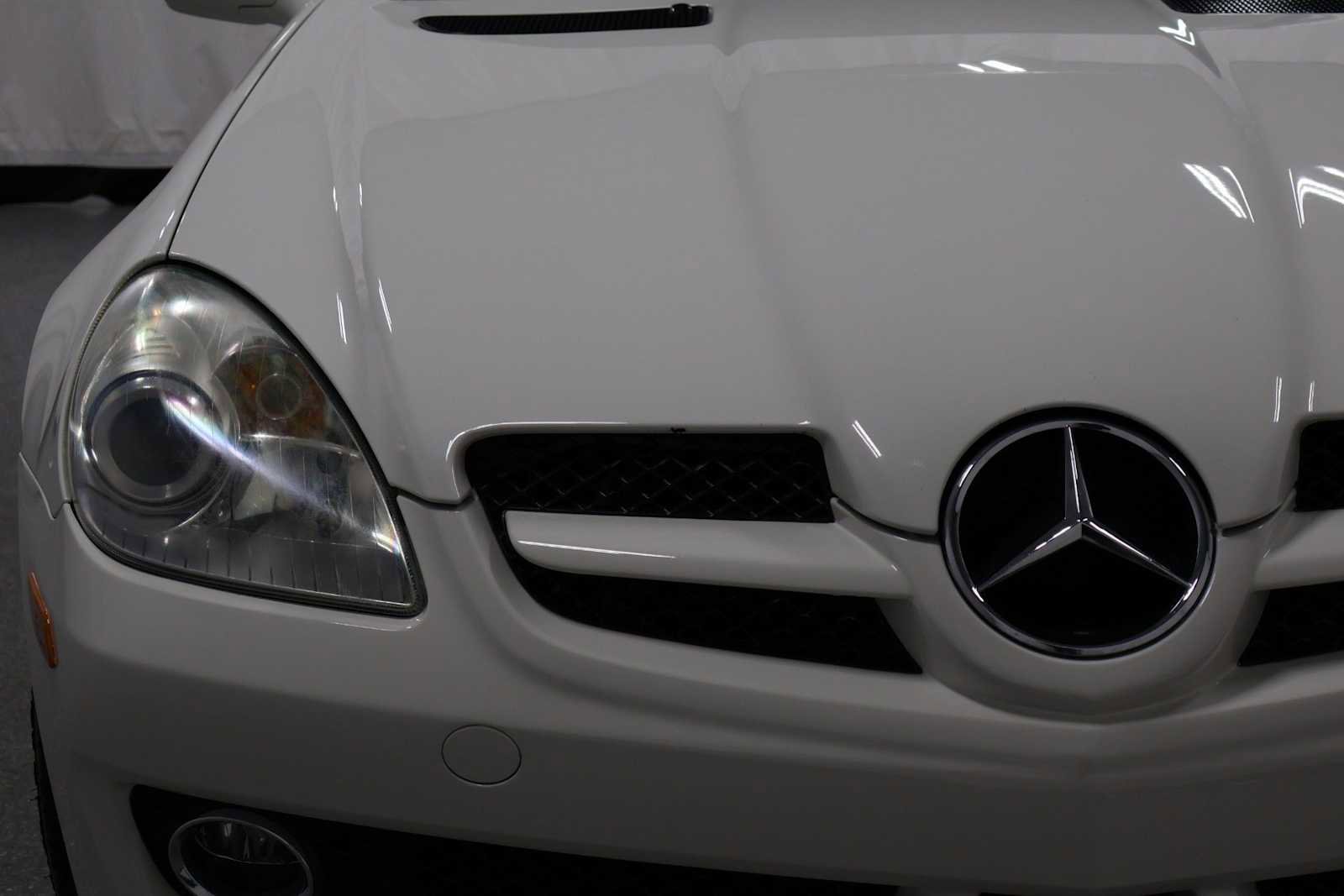 Used 2009 Mercedes-Benz SLK 300 image 15