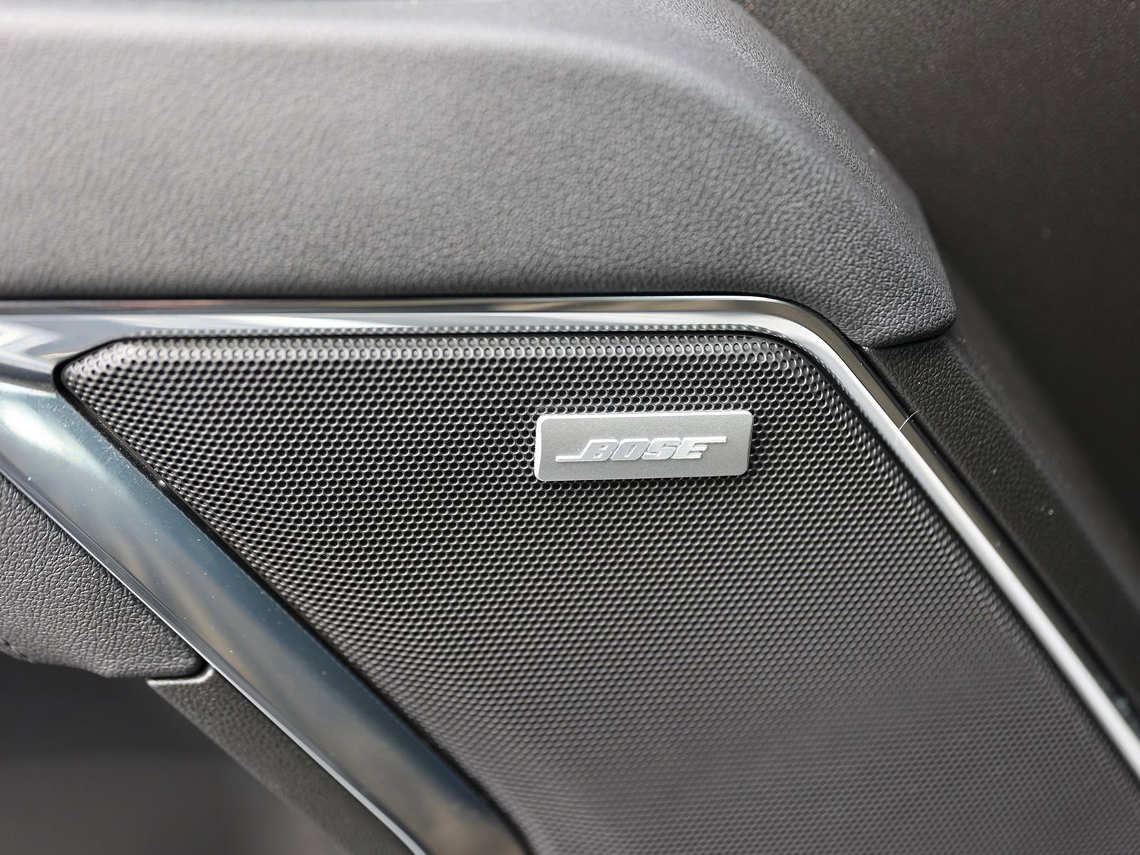 Used 2025 Chevrolet Silverado 1500 LT Trail Boss w/ Convenience Package II image 40