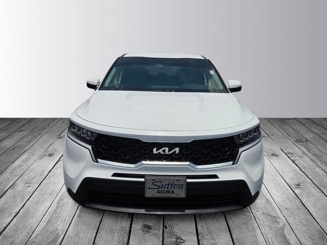Used 2023 Kia Sorento LX FWD image 4