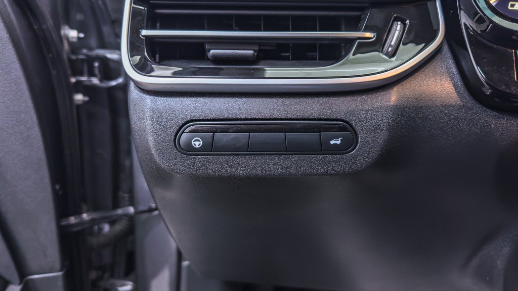 Used 2023 INFINITI QX60 Luxe w/ Cargo Package image 31