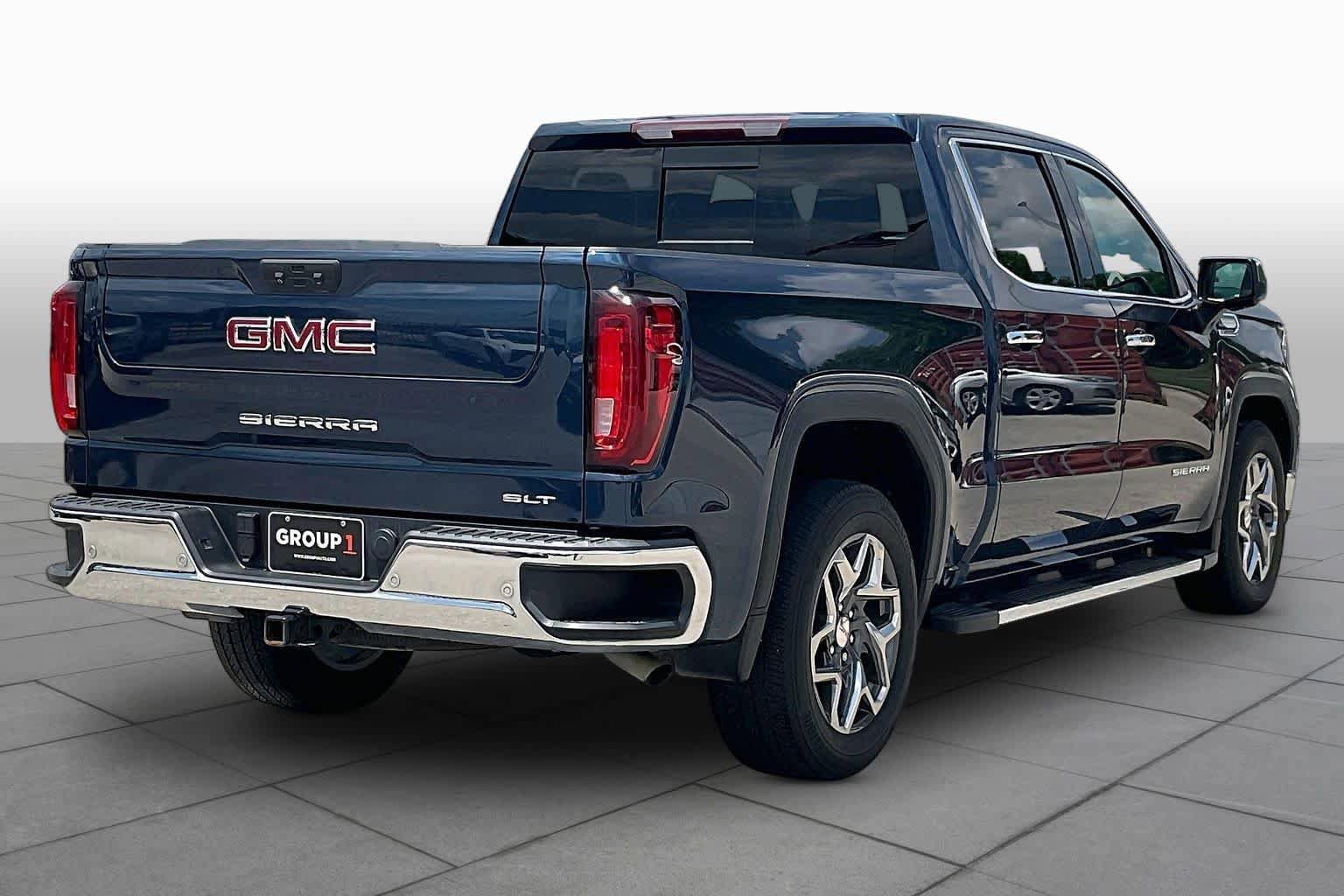 Used 2022 GMC Sierra 1500 SLT RWD image 13