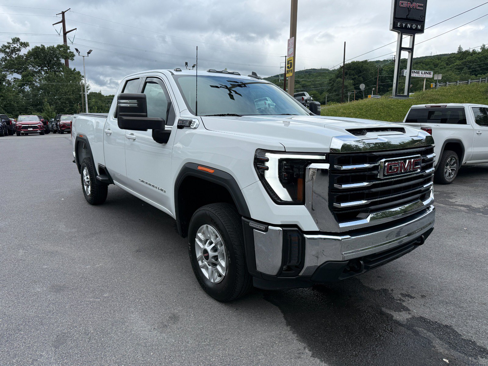 Used 2024 GMC Sierra 2500 SLE w/ SLE Convenience Package AWD/4WD image 7