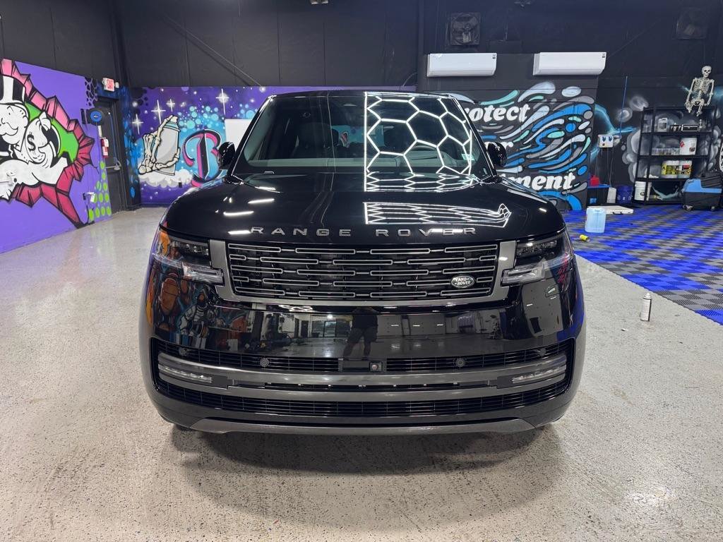 Used 2025 Land Rover Range Rover Long Wheelbase Autobiography AWD/4WD image 8