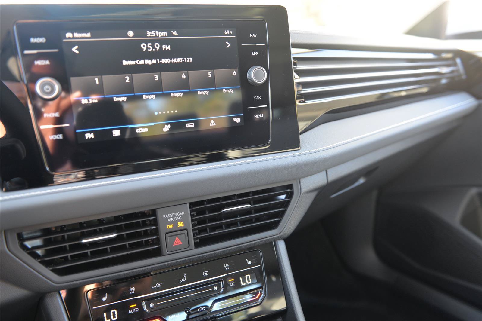 New 2027 Volkswagen Jetta SEL FWD image 24