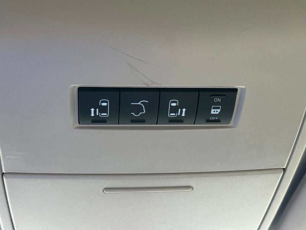 Used 2015 Dodge Grand Caravan SXT FWD image 26