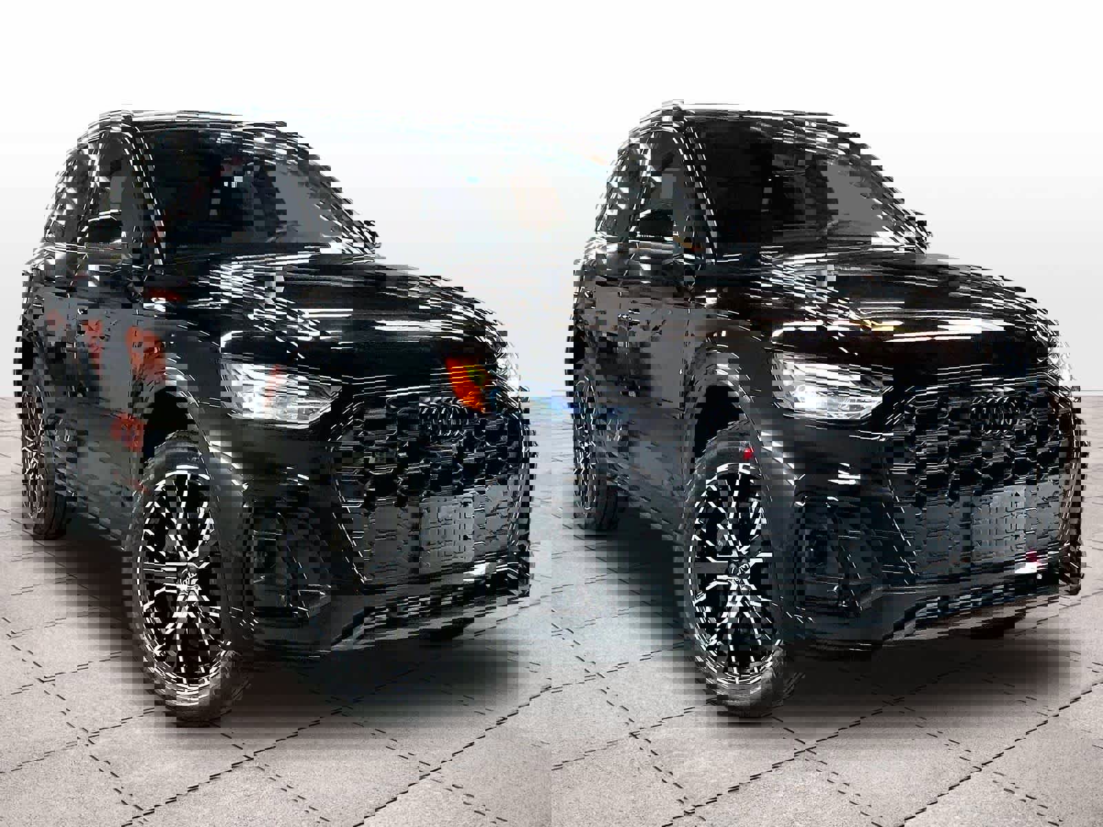 Certified 2023 Audi SQ5 Premium Plus w/ Premium Plus Package image 2