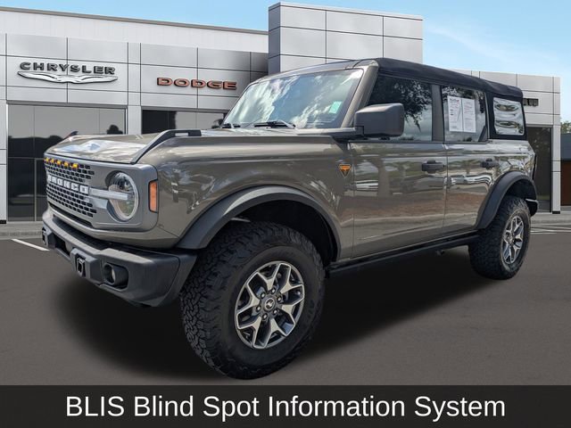 Used 2025 Ford Bronco Badlands image 10