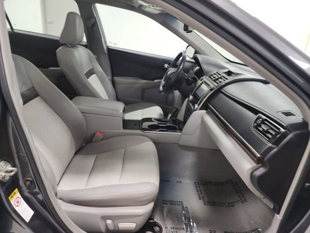 Used 2013 Toyota Camry XLE image 17