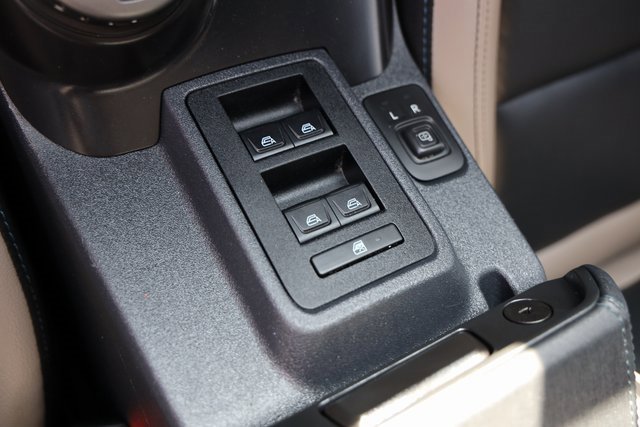 Used 2024 Ford Bronco Wildtrak image 21