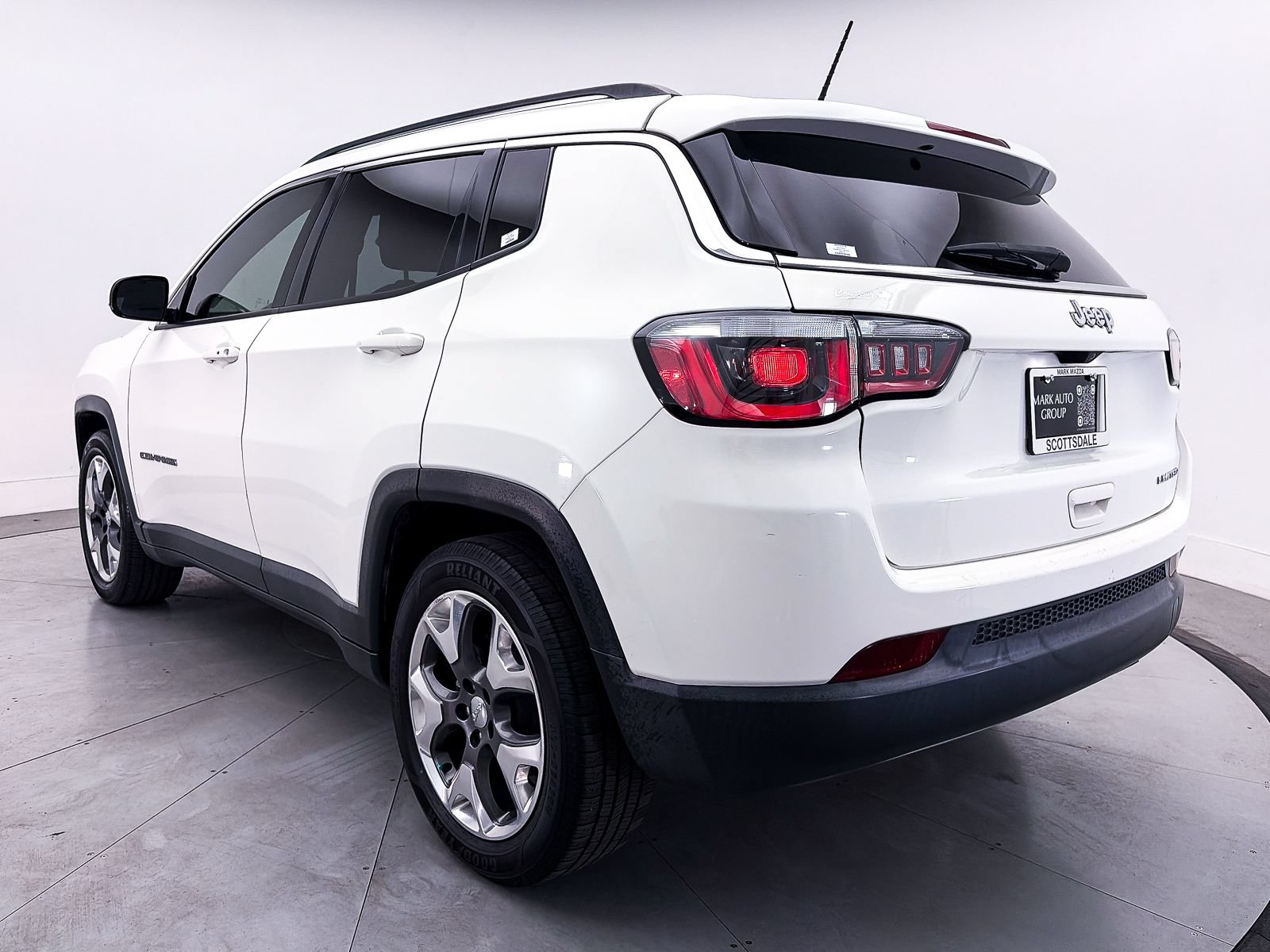 Used 2019 Jeep Compass Limited FWD image 7