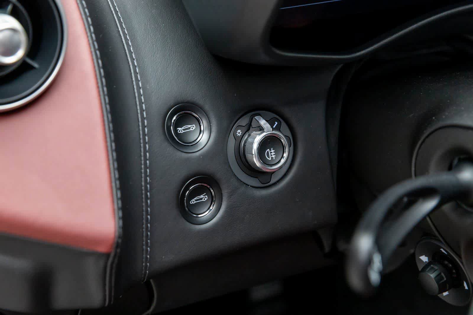 Used 2025 McLaren GTS RWD image 25