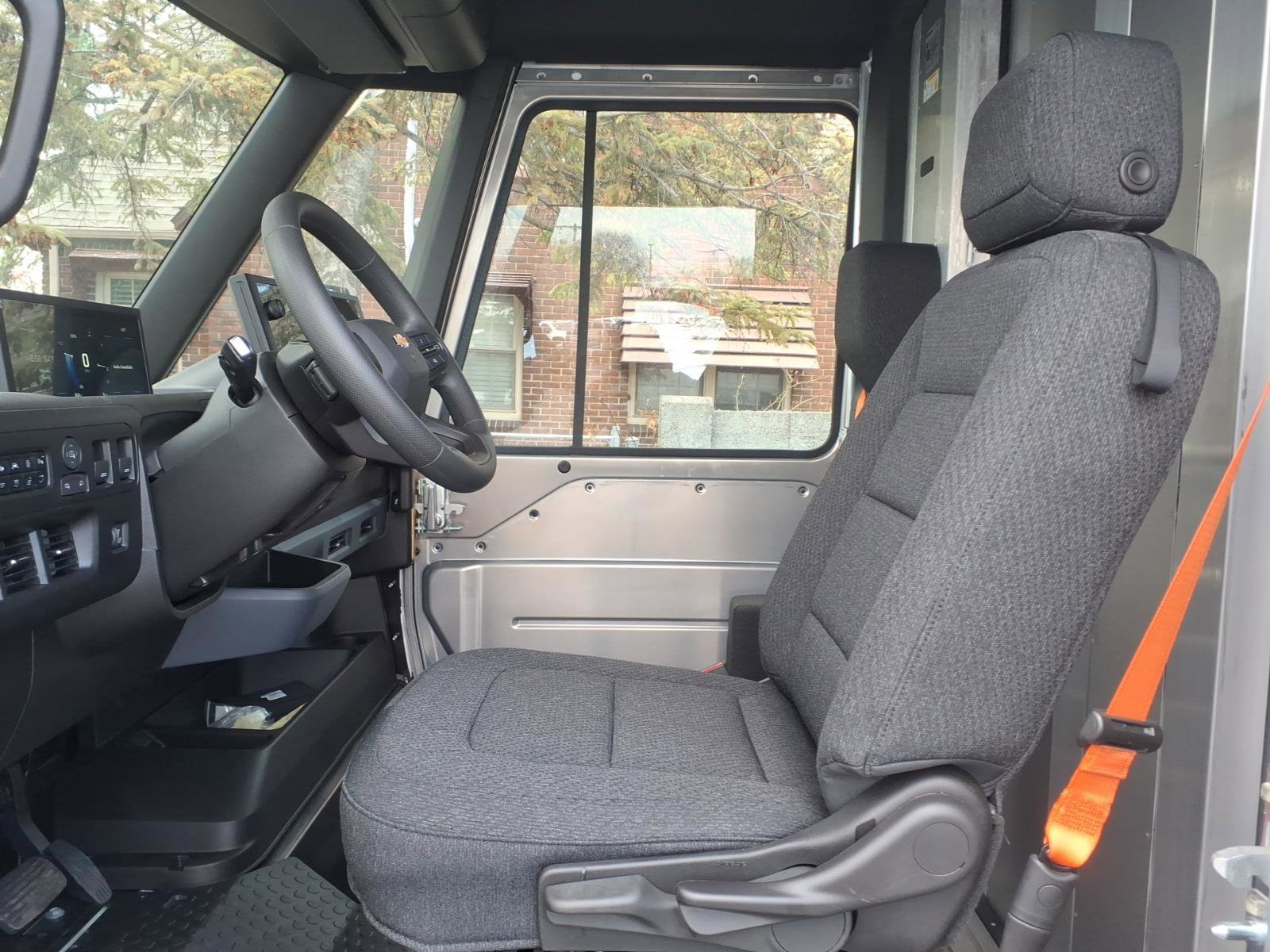 New 2026 Chevrolet Brightdrop 600 w/ Battery Pack, Extended Range AWD/4WD image 8