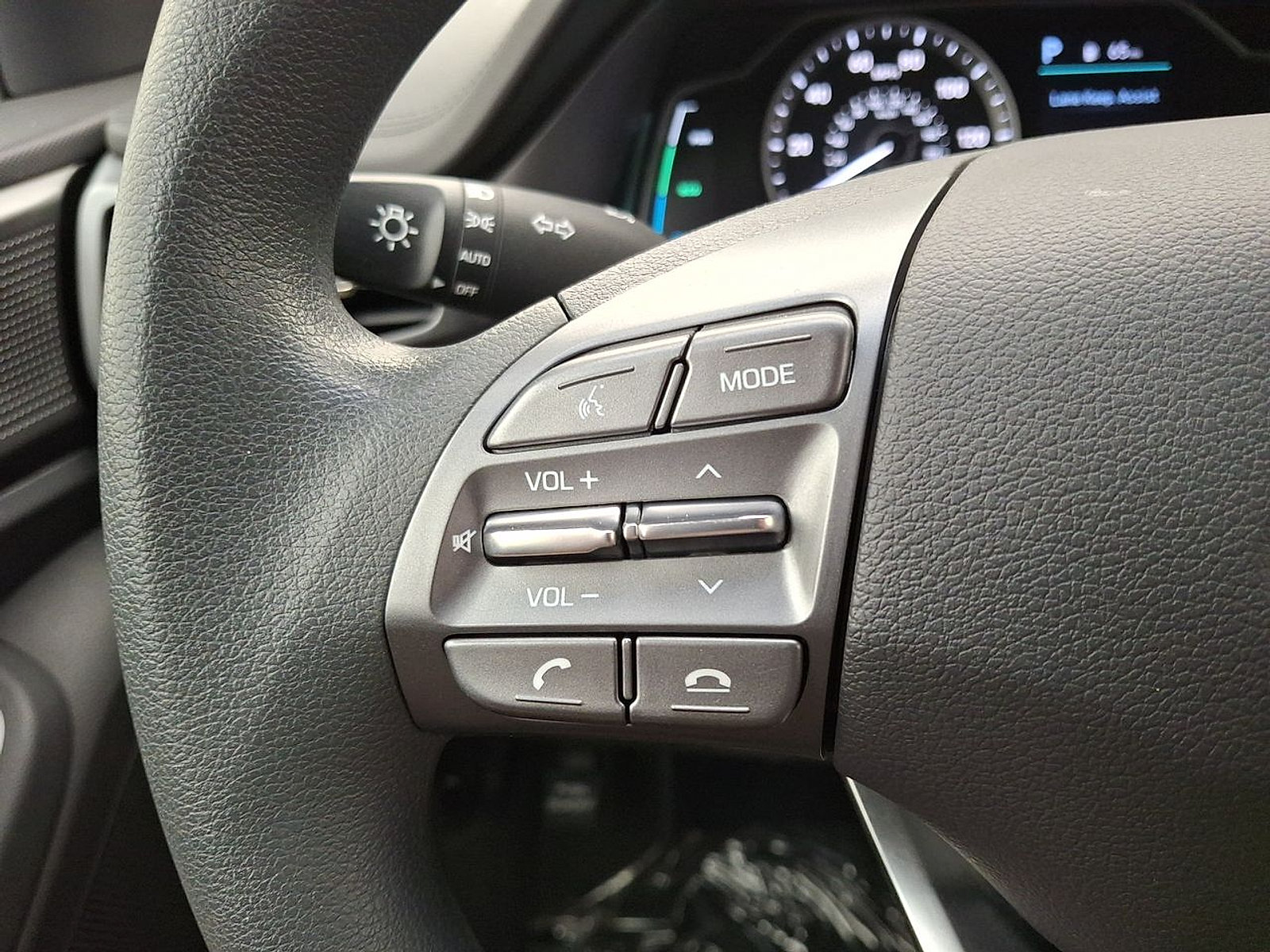 Used 2020 Hyundai Ioniq Blue FWD image 20