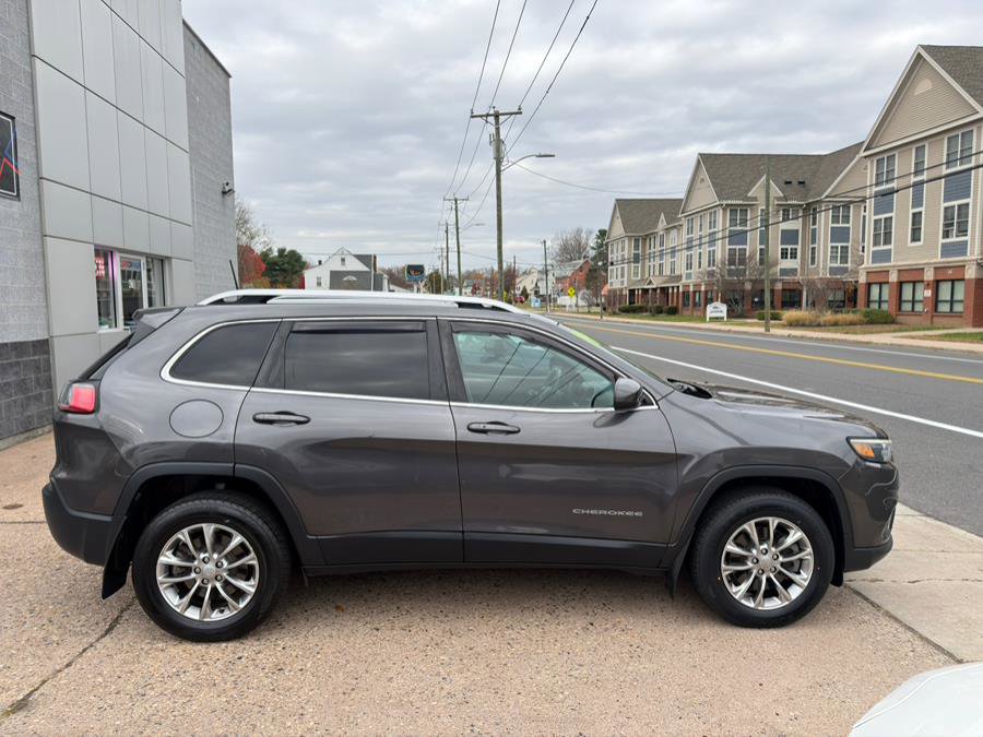 Used 2019 Jeep Cherokee Latitude Plus image 8