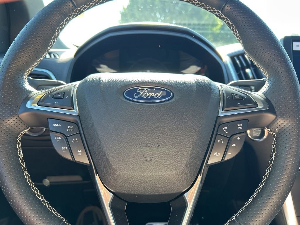 Used 2024 Ford Edge ST w/ Equipment Group 401A image 23
