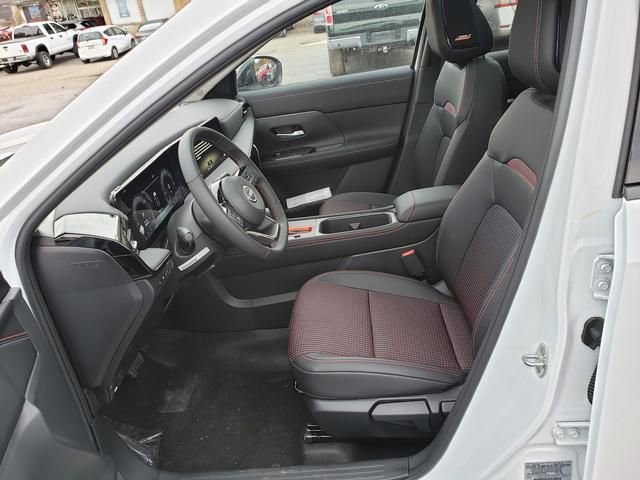 New 2026 Nissan Kicks SR w/ SR Premium Package image 11