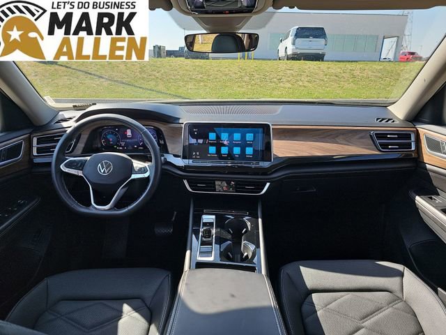 Used 2025 Volkswagen Atlas SE image 19