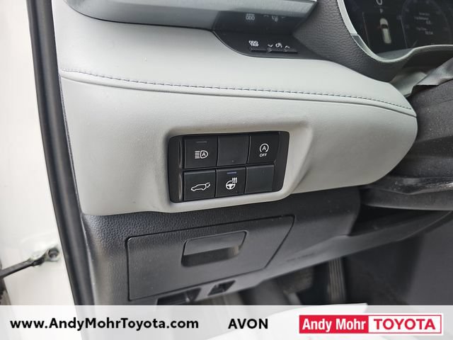 Used 2023 Toyota Highlander Limited AWD/4WD image 15