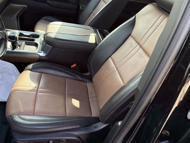 Used 2023 Chevrolet Silverado 1500 High Country w/ Technology Package image 8