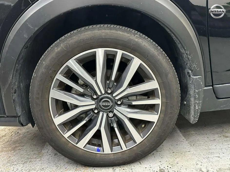 Used 2023 Nissan Kicks SV image 28