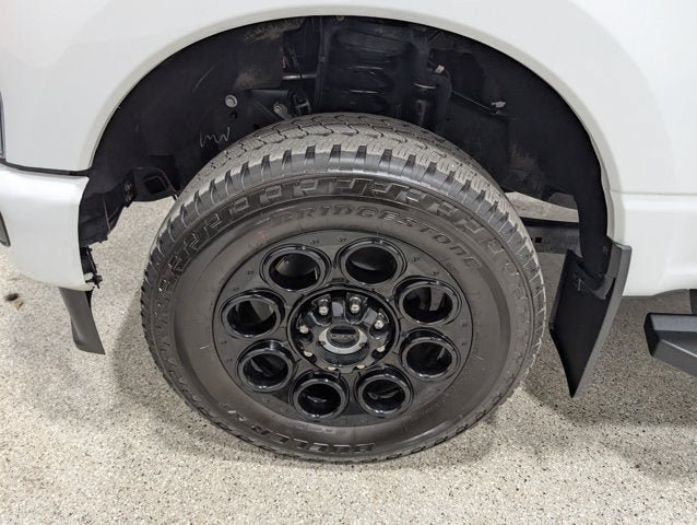 Used 2025 Ford F250 Lariat w/ Black Appearance Package AWD/4WD image 11