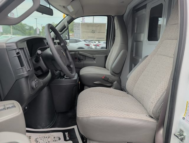 New 2026 Chevrolet Express 3500 w/ Power Convenience Package RWD image 9