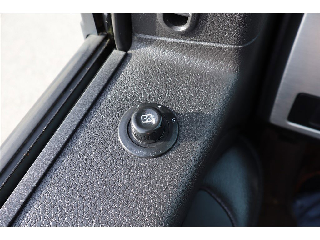 Used 2013 Ford F150 Platinum image 42