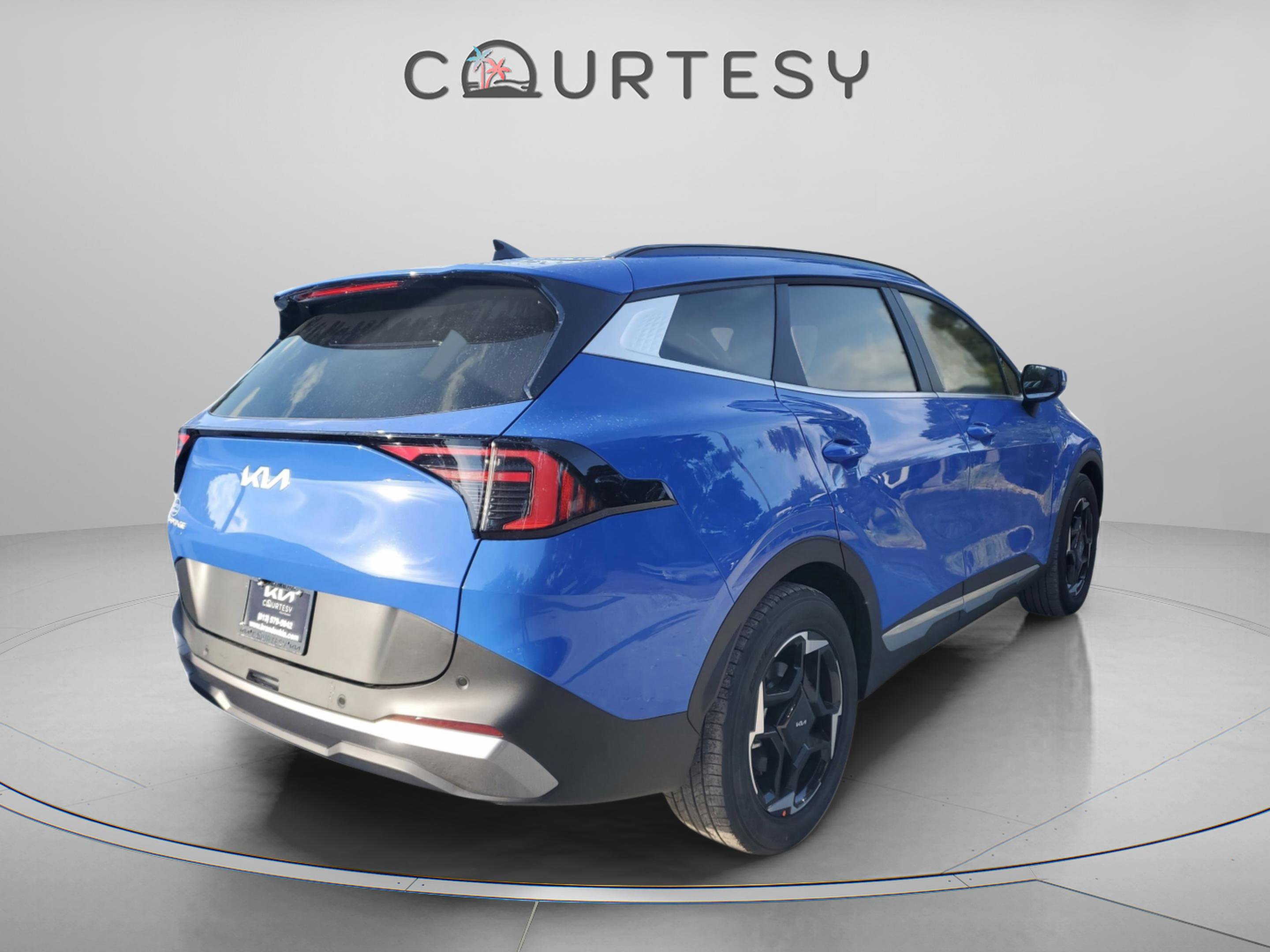 New 2026 Kia Sportage EX w/ EX Panorama Roof Package image 4