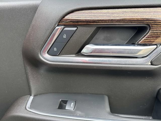 Used 2024 GMC Sierra 1500 Elevation image 18
