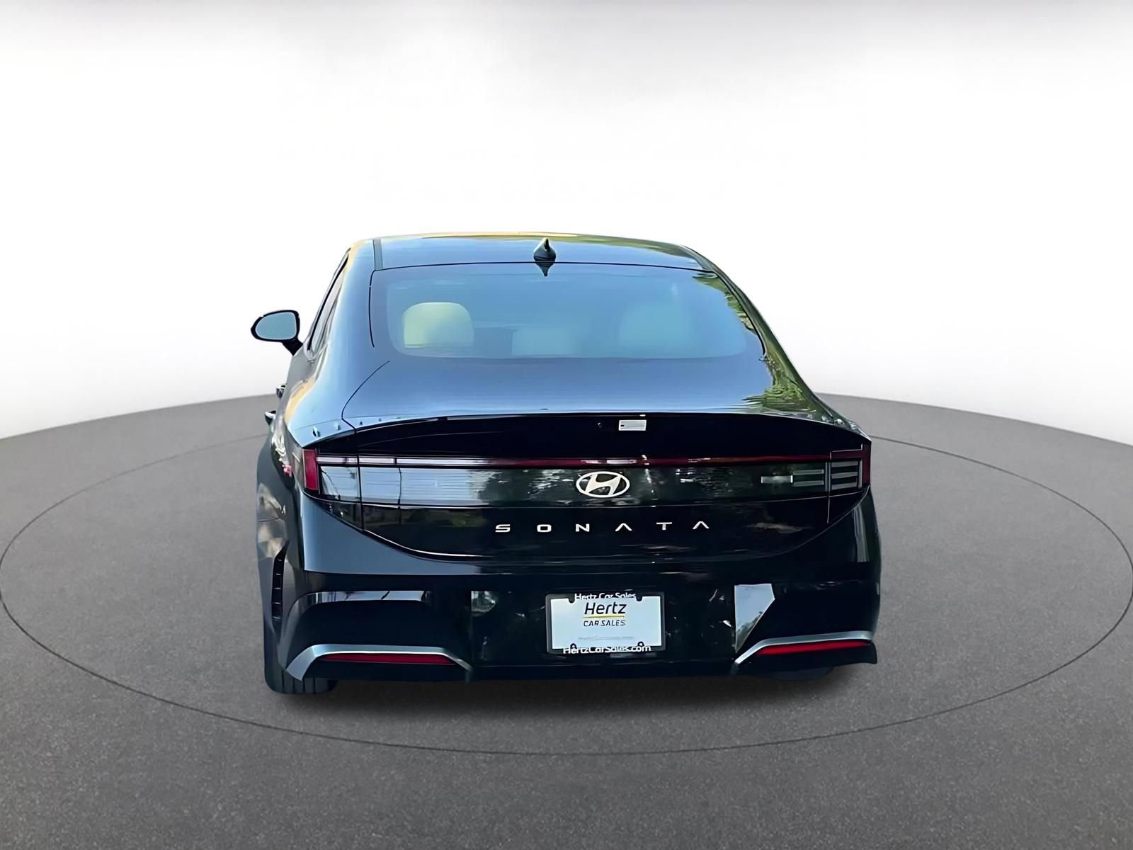 Used 2025 Hyundai Sonata SEL FWD image 12