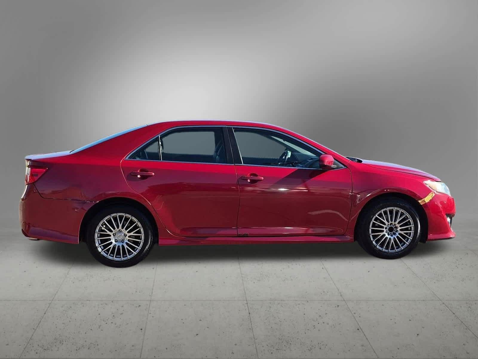 Used 2013 Toyota Camry SE FWD image 7