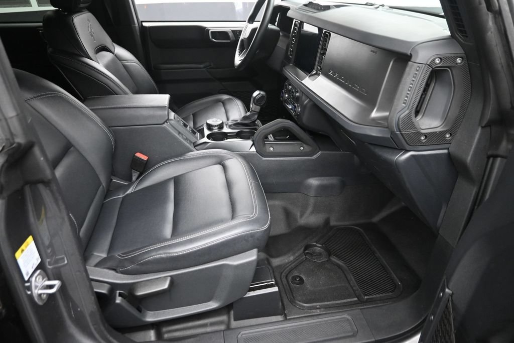 Used 2025 Ford Bronco Badlands AWD/4WD image 9