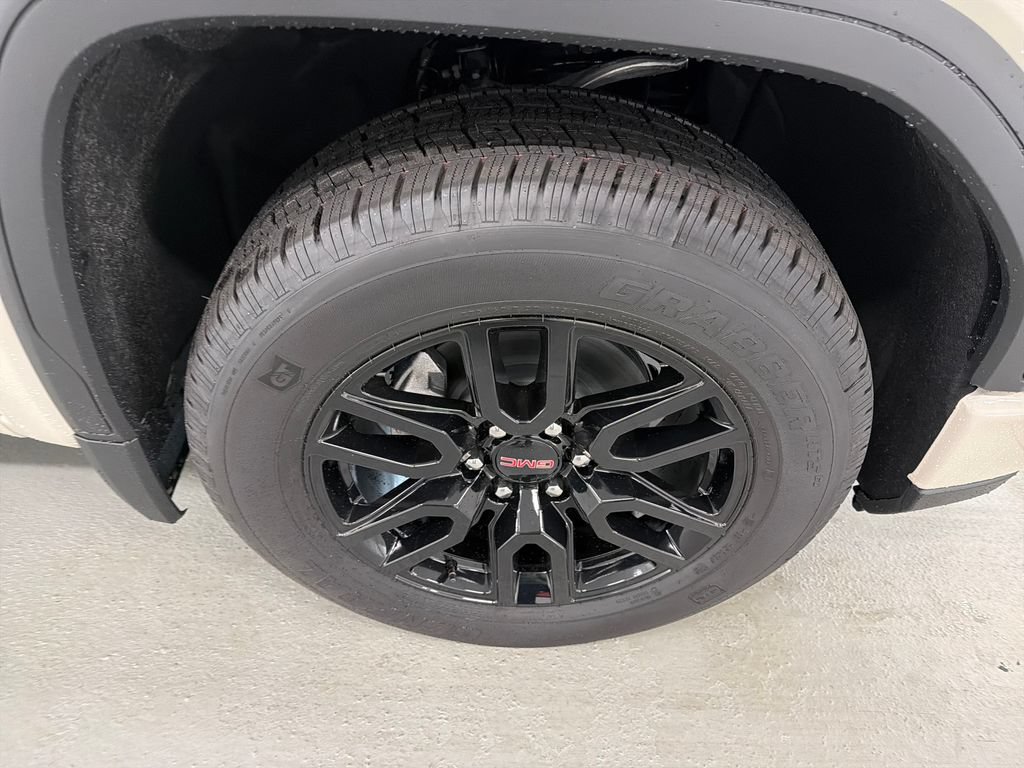 New 2026 GMC Sierra 1500 Pro w/ Graphite Edition AWD/4WD image 4