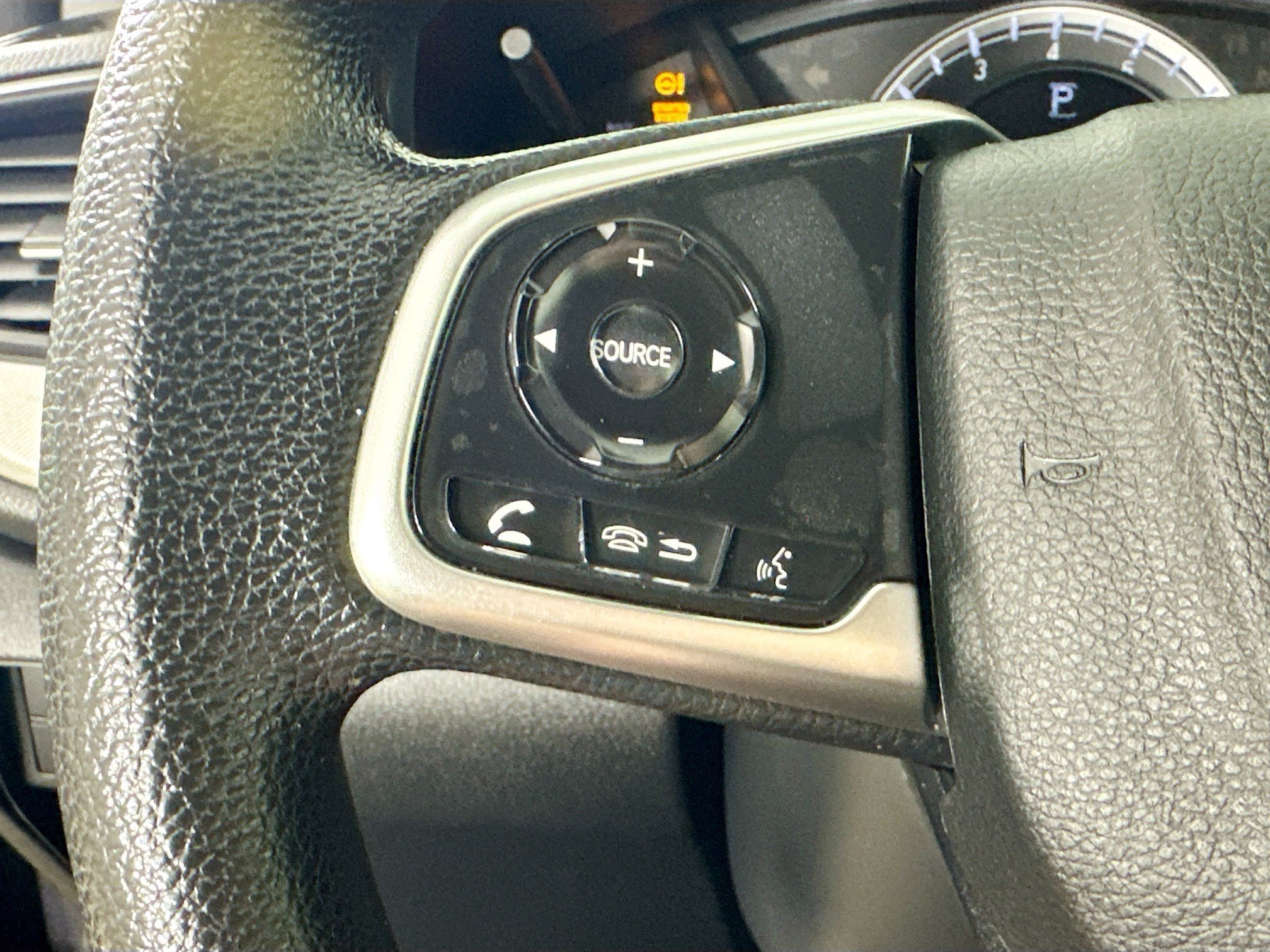 Used 2019 Honda CR-V LX image 17
