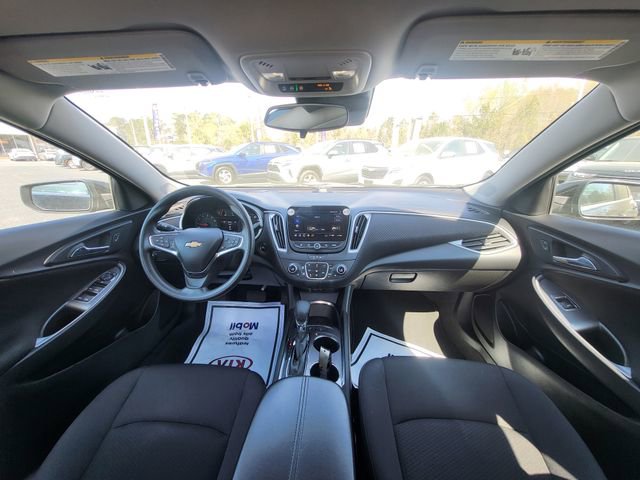Used 2025 Chevrolet Malibu LT image 14