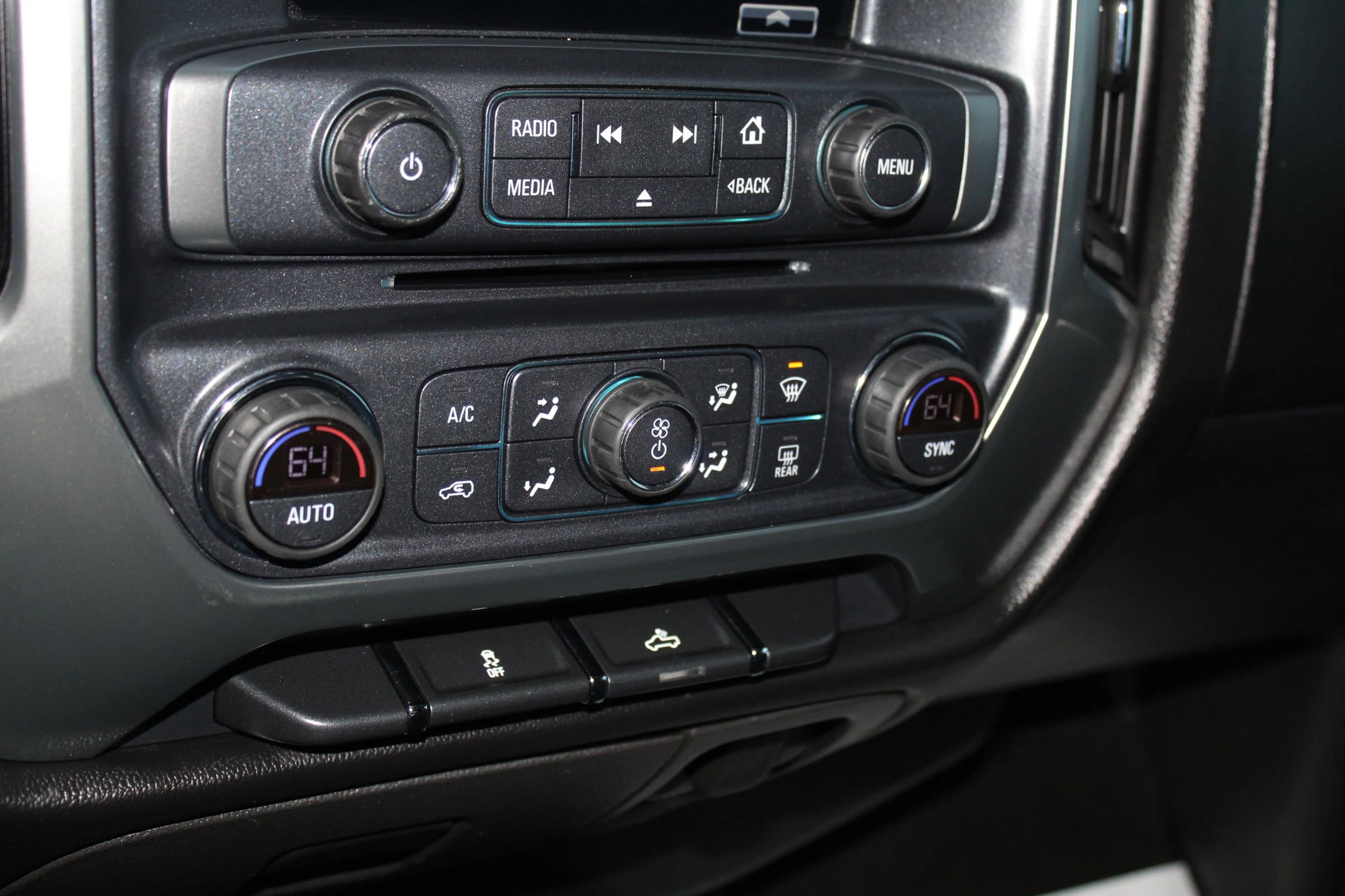 Used 2017 Chevrolet Silverado 1500 LT w/ All Star Edition image 28