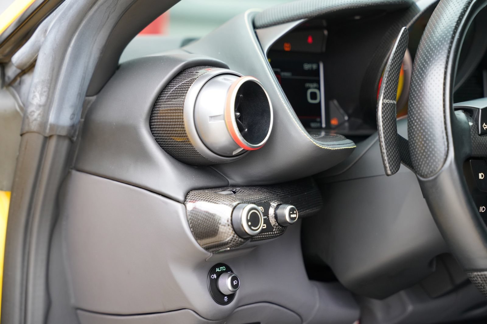 Used 2019 Ferrari 812 Superfast RWD image 23