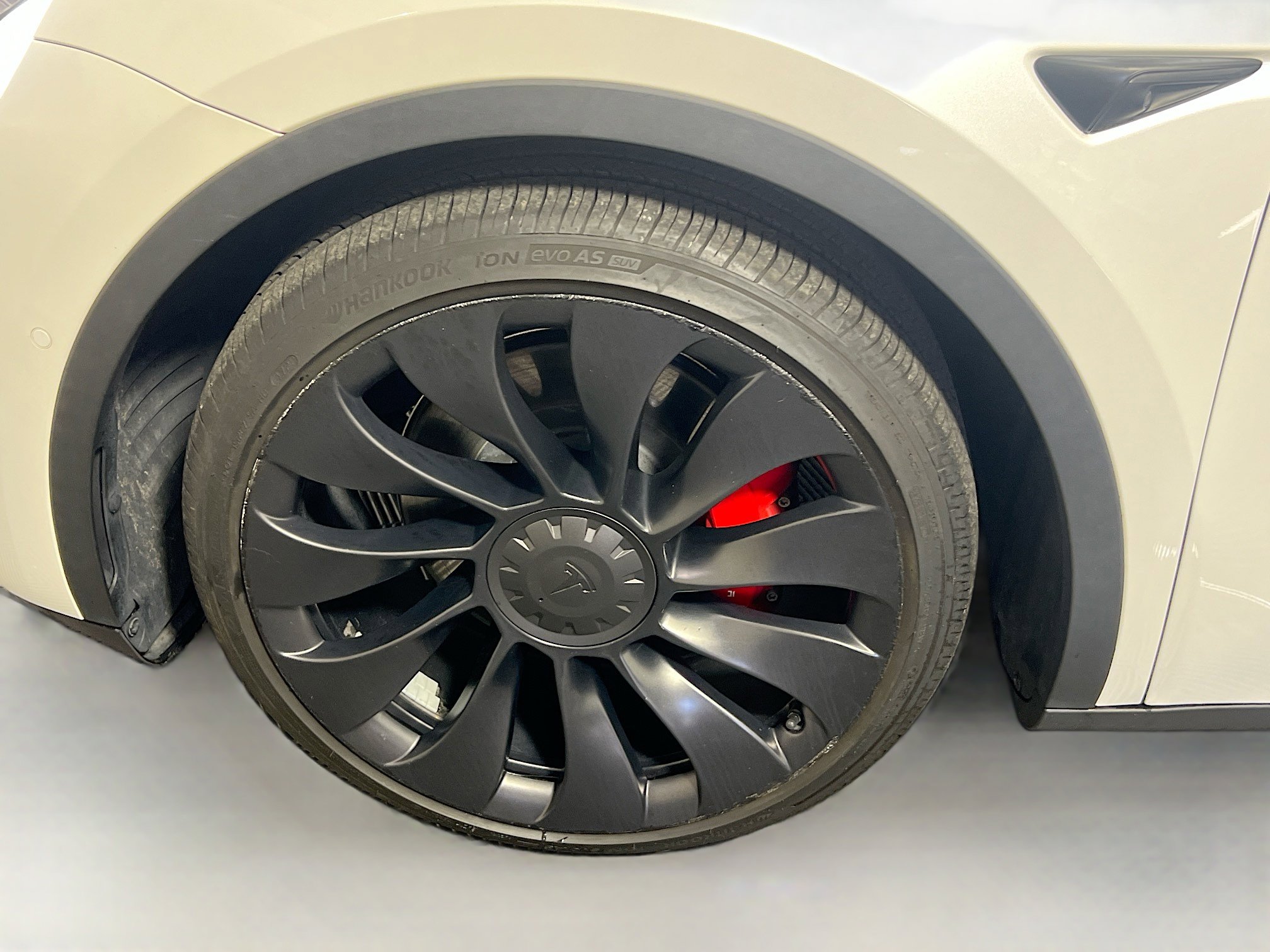 Used 2022 Tesla Model Y Performance image 13