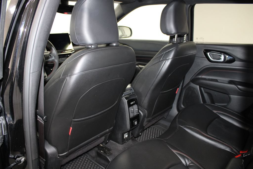 Used 2024 Jeep Compass Trailhawk AWD/4WD image 21