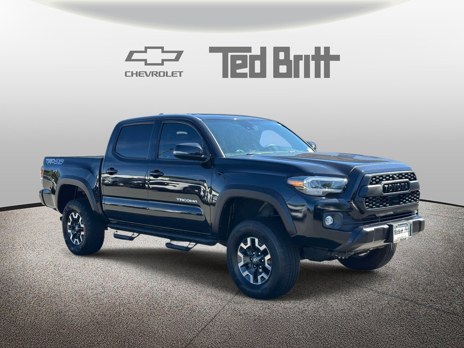 Used 2022 Toyota Tacoma TRD Off-Road w/ TRD Premium Off Road Package AWD/4WD image 3