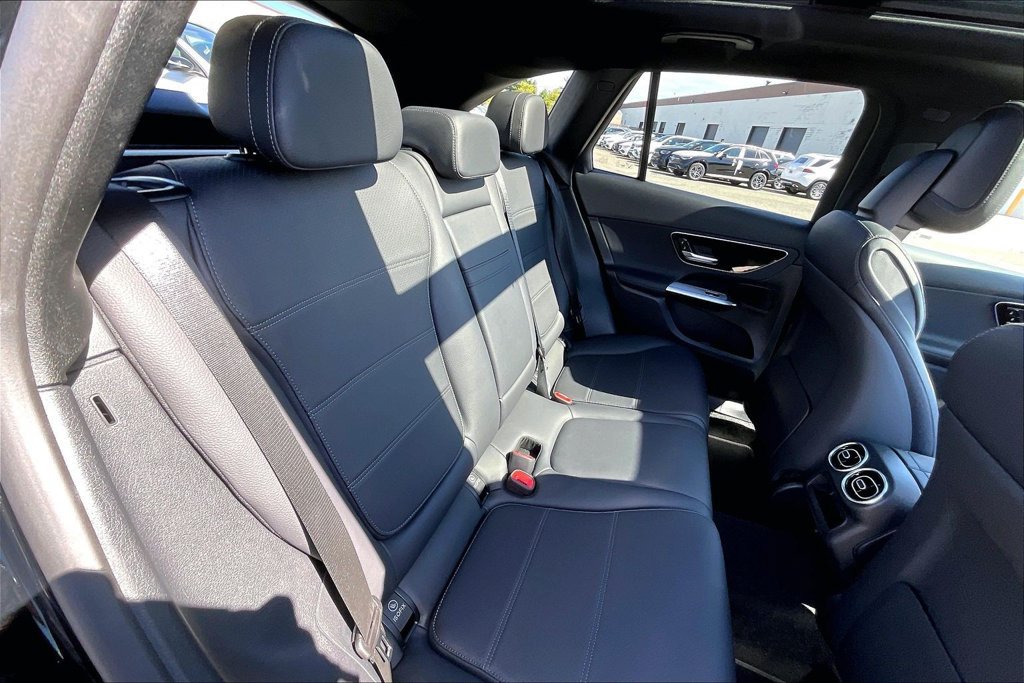 Certified 2025 Mercedes-Benz GLC 350e 4MATIC image 19