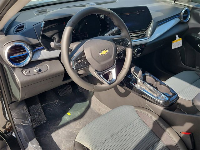 New 2026 Chevrolet Trax LT w/ Driver Confidence Package image 14