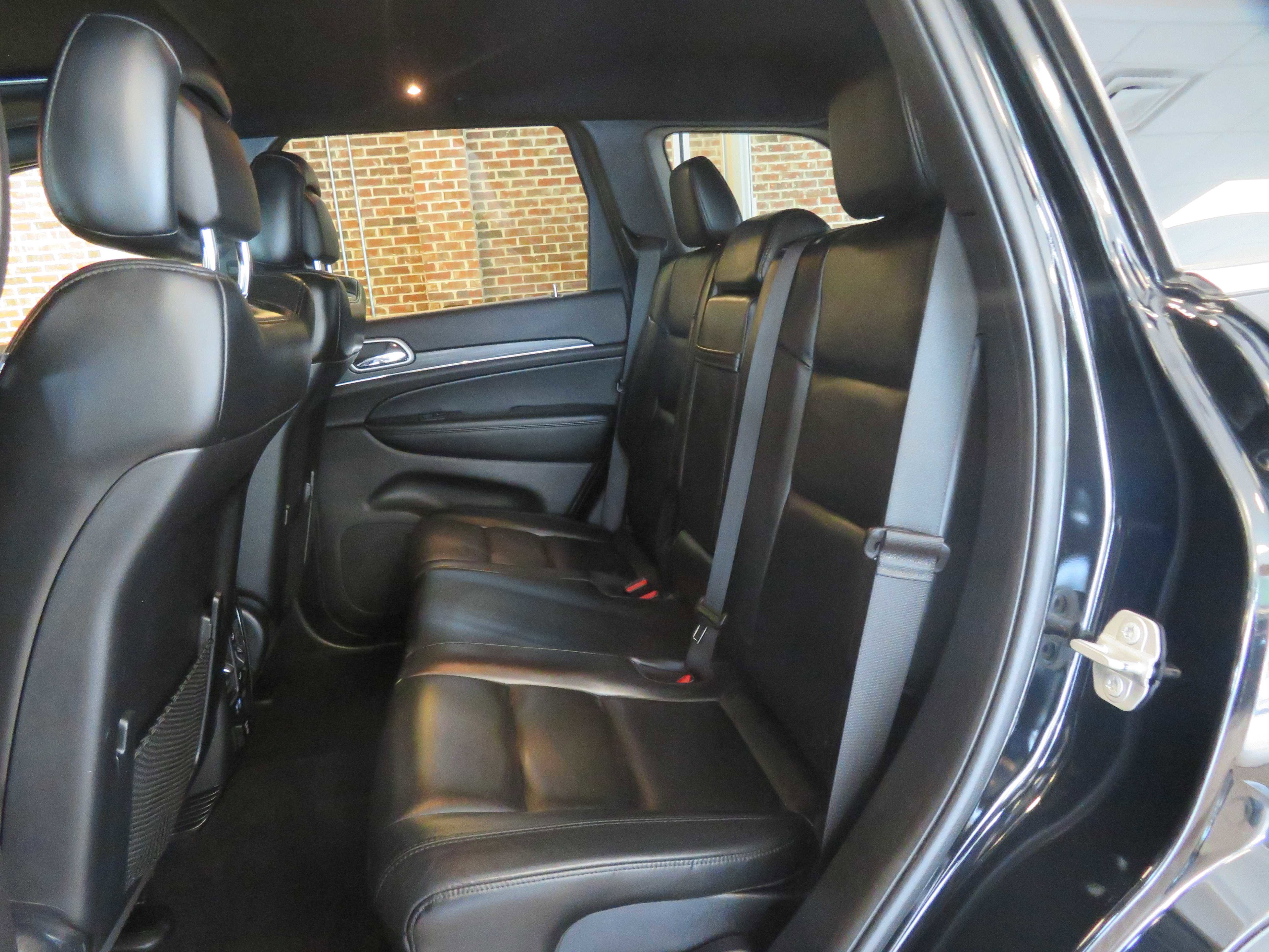 Used 2020 Jeep Grand Cherokee Limited w/ Trailer Tow Group IV image 20