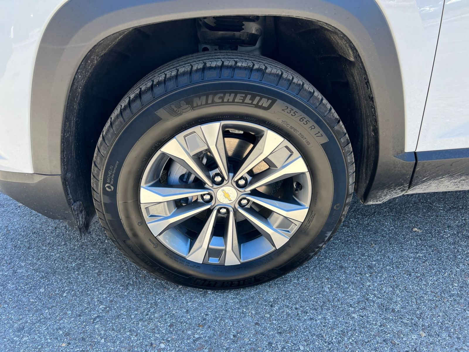 Used 2025 Chevrolet Equinox LT AWD/4WD image 27